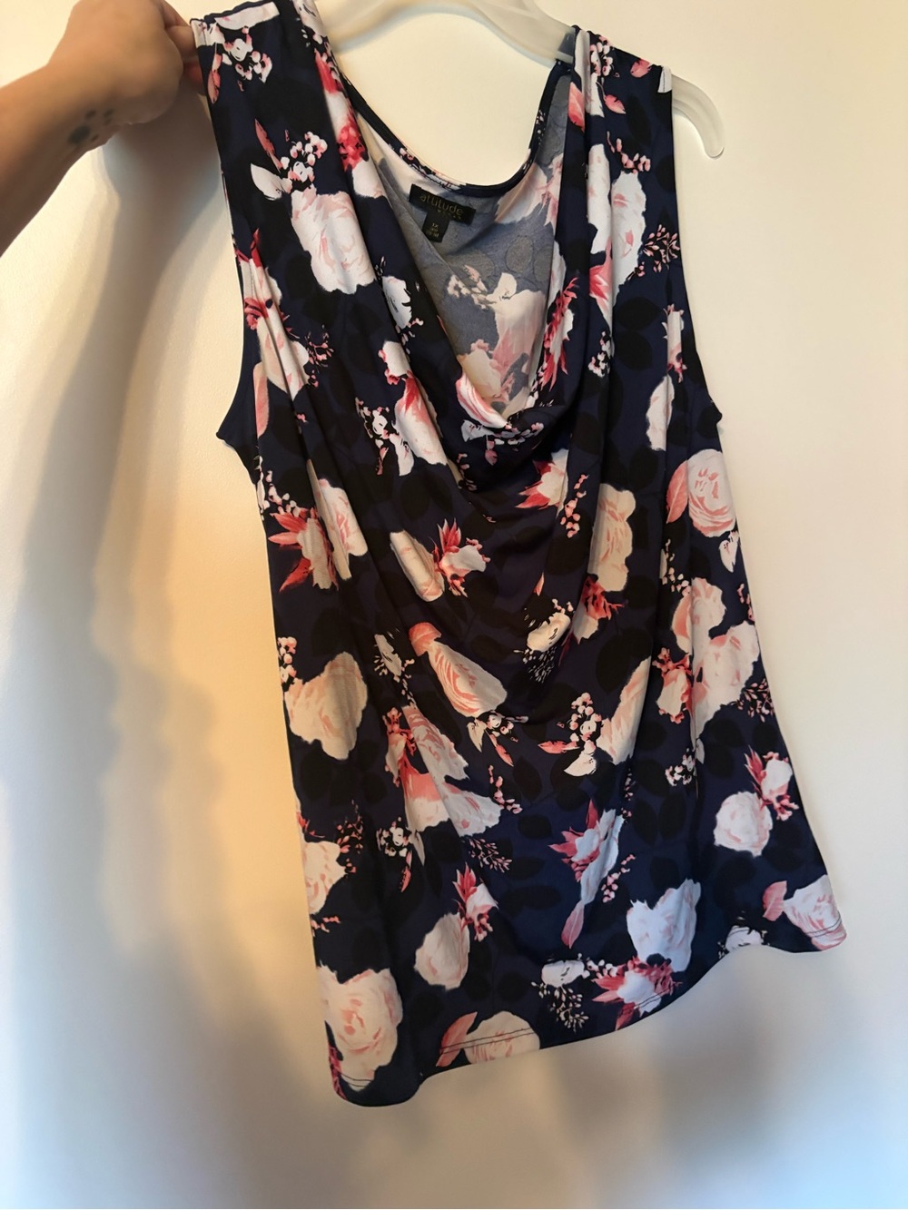 1xl top cowl neck